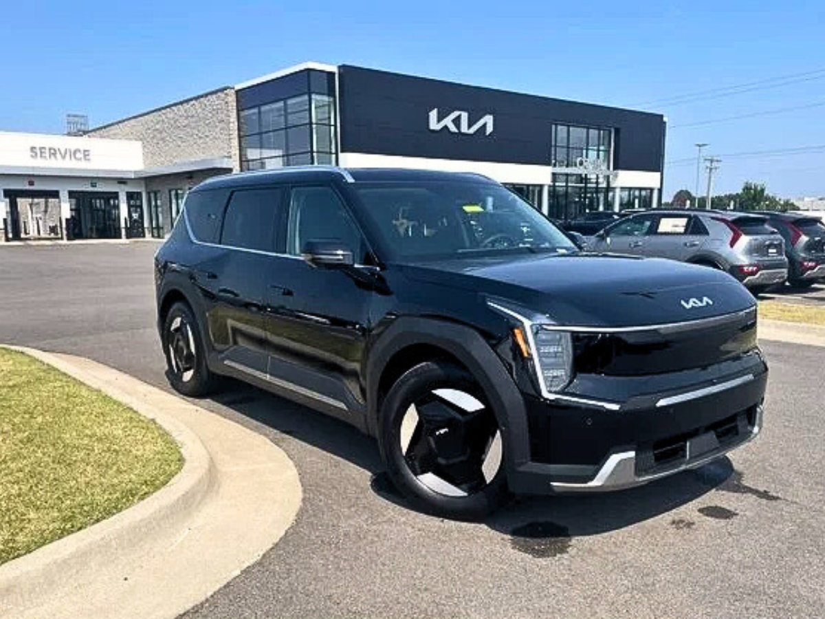 Photo of a Black 2026 Kia EV9 at Crain Kia of Fort Smith
