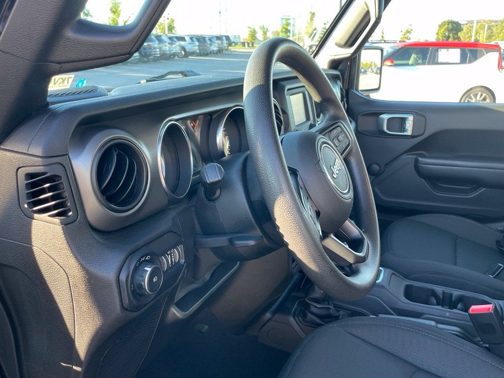 2019 Jeep Wrangler Sport - LOW MILES / BACKUP CAMERA