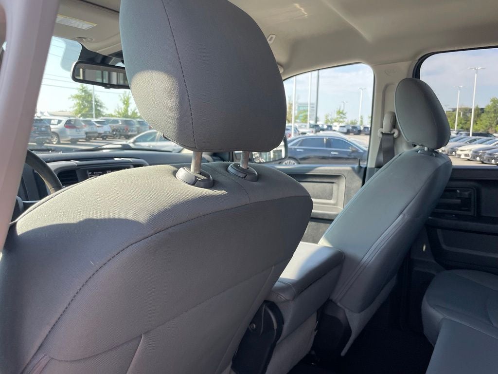 2019 RAM 1500 Classic Tradesman - IT'S GOT A HEMI!!! / 1-OWNER