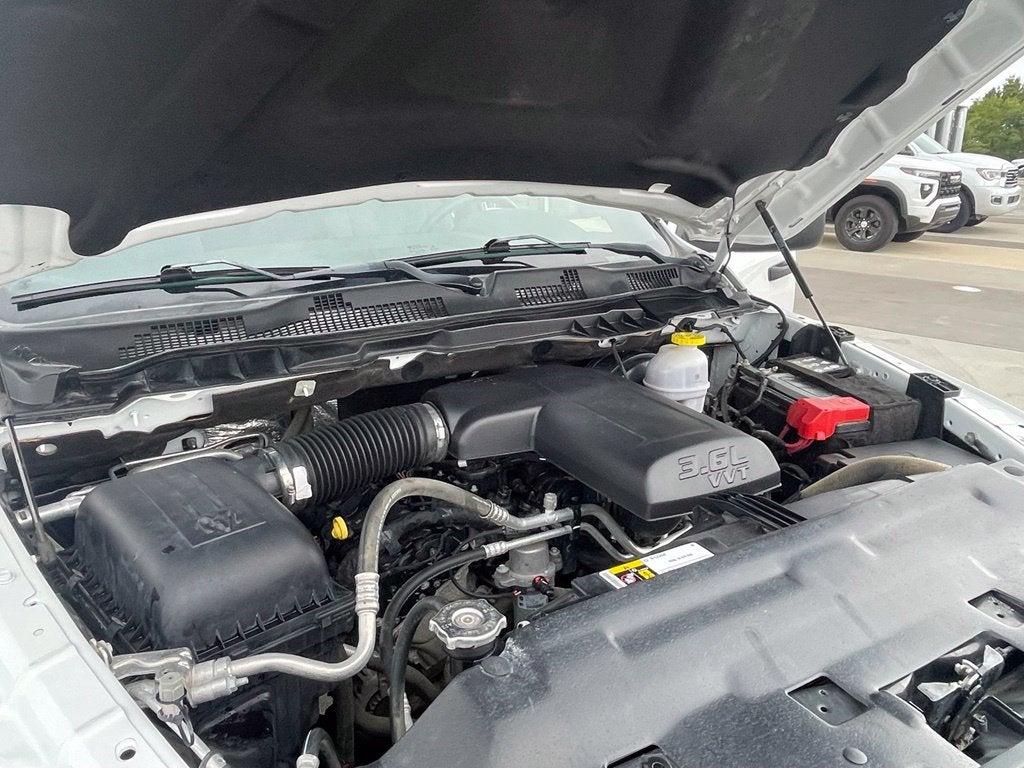 2022 RAM 1500 Classic Warlock - CLEAN CARFAX / 1-OWNER
