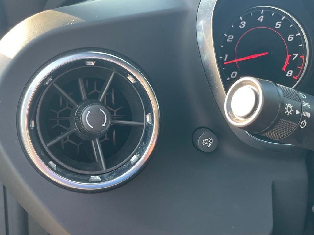 2023 Chevrolet Camaro 1LT - 335 HP / APPLE CARPLAY