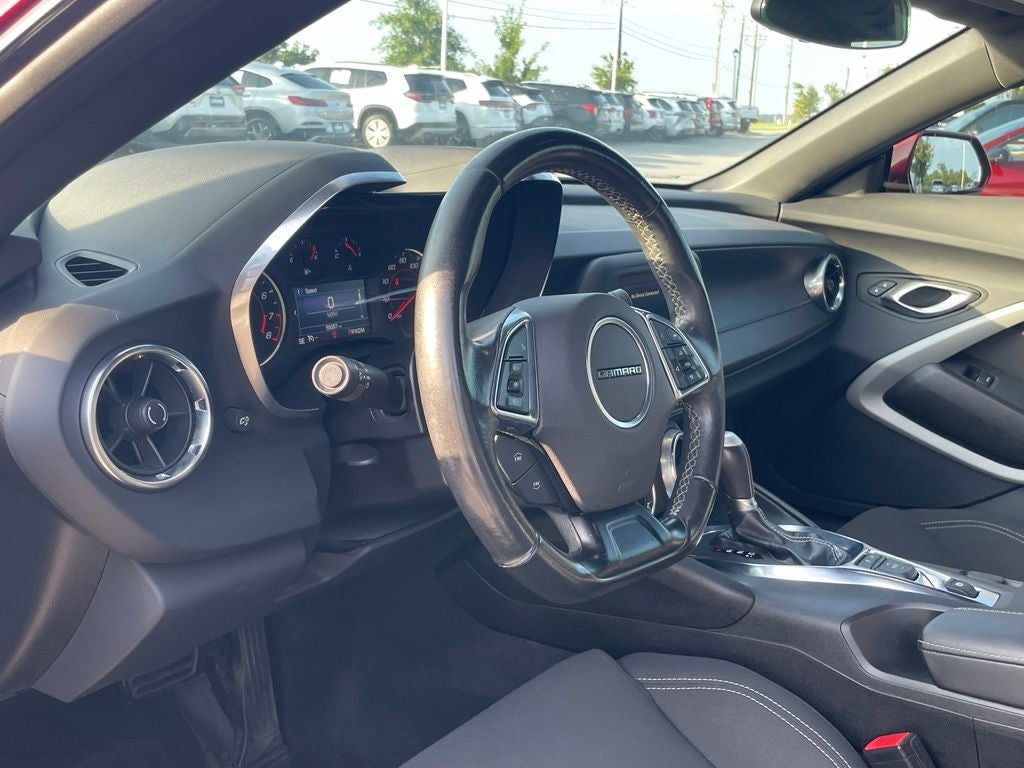 2023 Chevrolet Camaro 1LT - 335 HP / APPLE CARPLAY