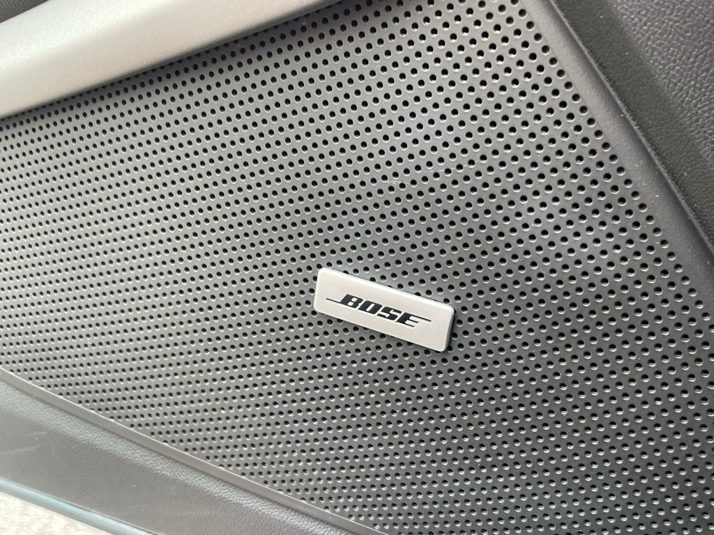 2021 Chevrolet Camaro LT1 - BOSE PREMIUM SOUND / V8