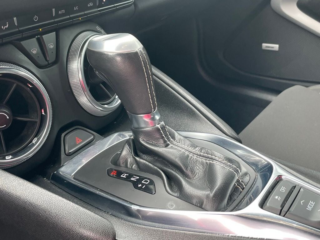 2021 Chevrolet Camaro LT1 - BOSE PREMIUM SOUND / V8