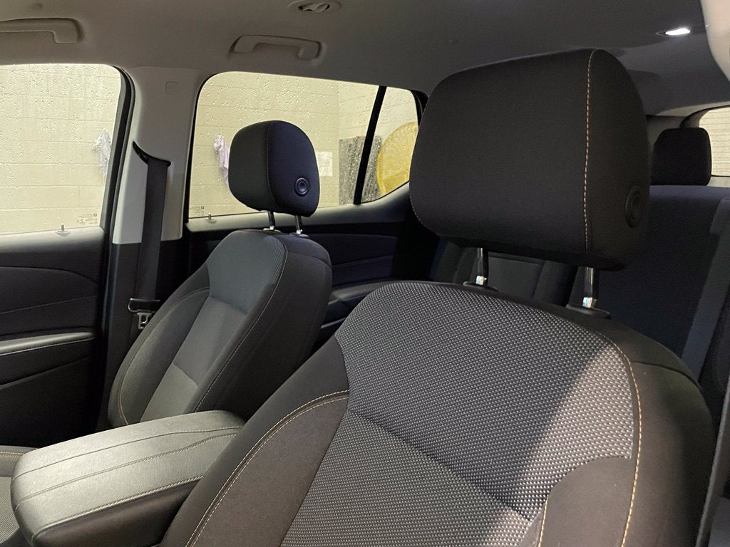 2021 Chevrolet Traverse LS - 1 OWNER / CLEAN CARFAX