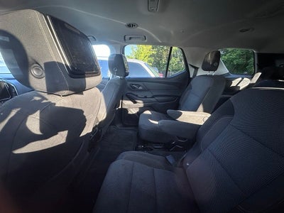 2018 Chevrolet Traverse LT Cloth w/1LT - APPLE CARPLAY