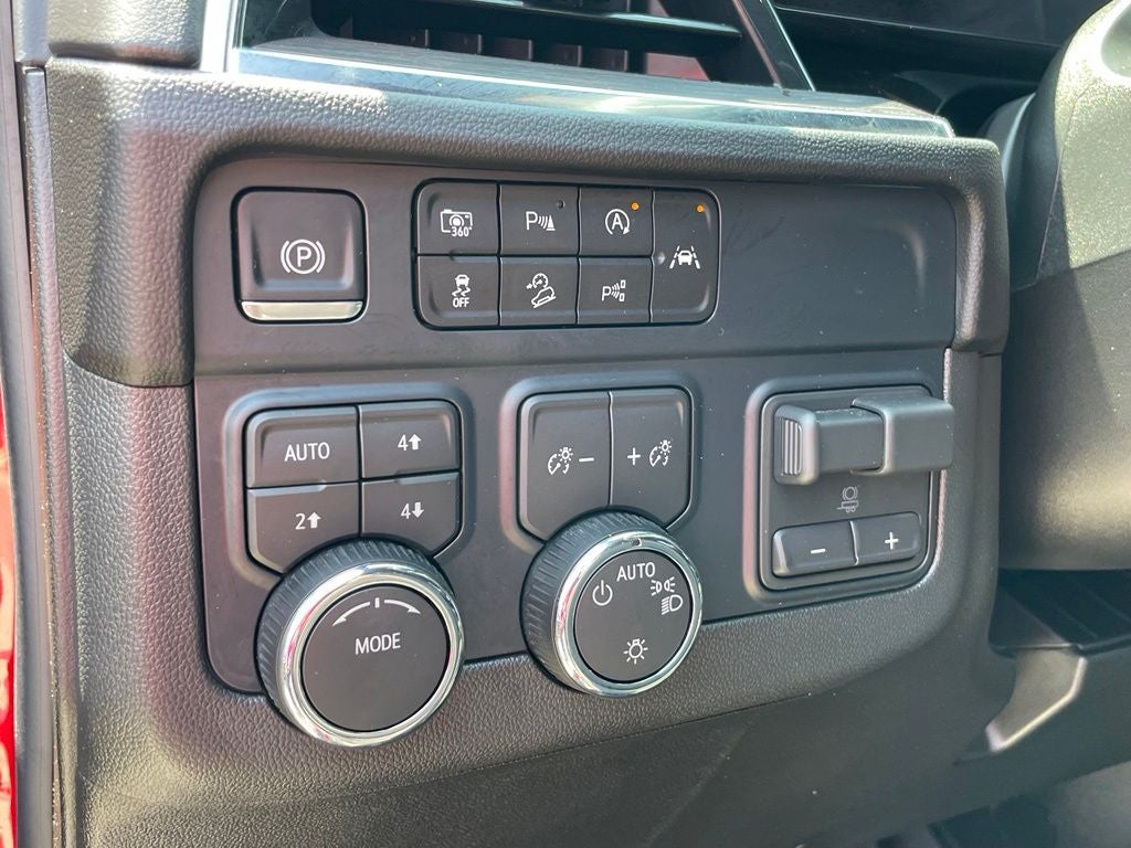 2025 Chevrolet Tahoe LS - MAX TRAILERING PKG / 2ND ROW BENCH