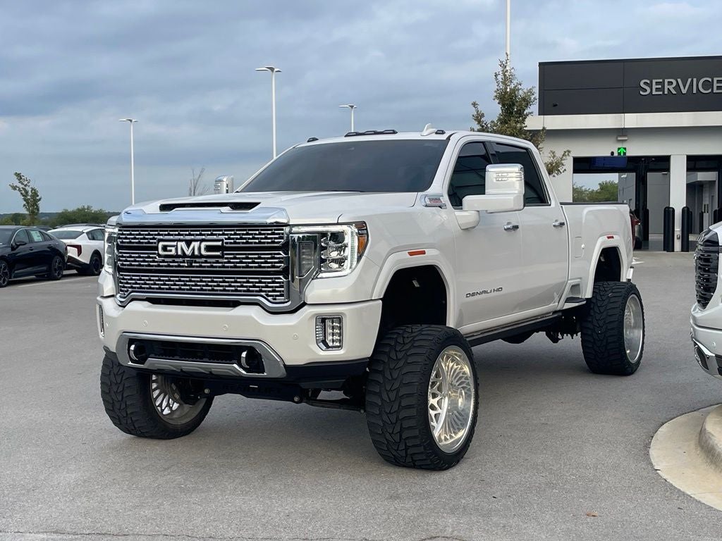 2022 GMC Sierra 2500HD Denali - 8" LIFT/ SUNDOWN AUDIO / CUSTOM HITCH