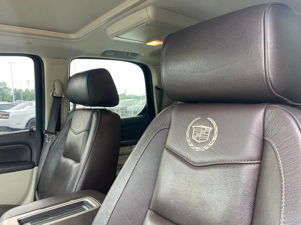2011 Cadillac Escalade Platinum Edition