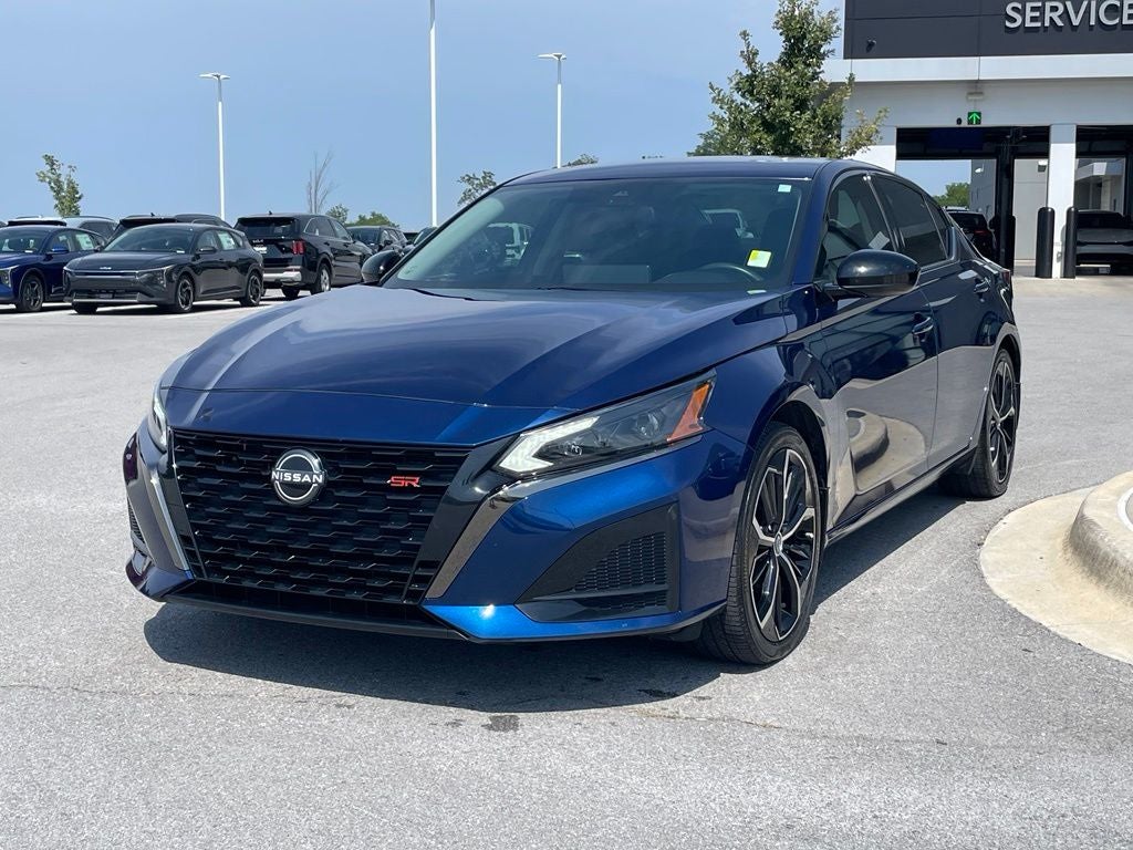 2024 Nissan Altima 2.5 SR - MOONROOF / BLIND SPOT MONITOR