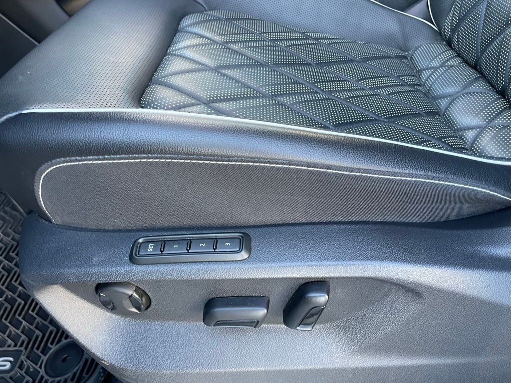 2024 Volkswagen Atlas 2.0T SEL Premium R-Line - MEMORY SEATS