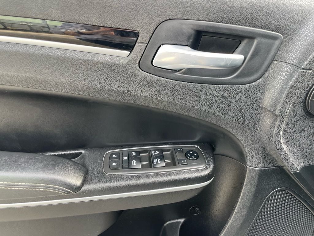 2021 Chrysler 300 S - REMOTE START / BLIND SPOT DETECTION