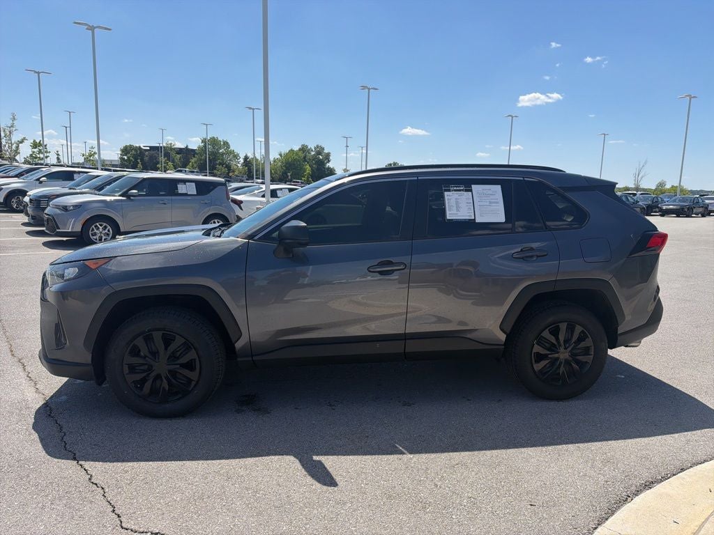 2021 Toyota RAV4 LE - AUTO HIGH BEAMS / APPLE CARPLAY