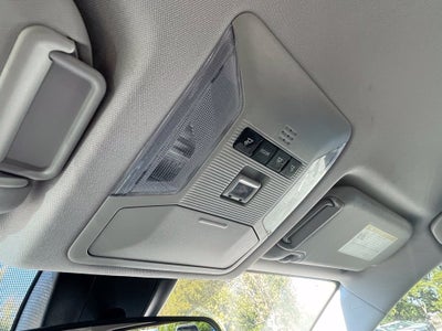 2021 Toyota RAV4 XLE - APPLE CARPLAY / AWD
