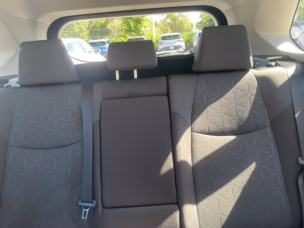 2021 Toyota RAV4 XLE - APPLE CARPLAY / AWD
