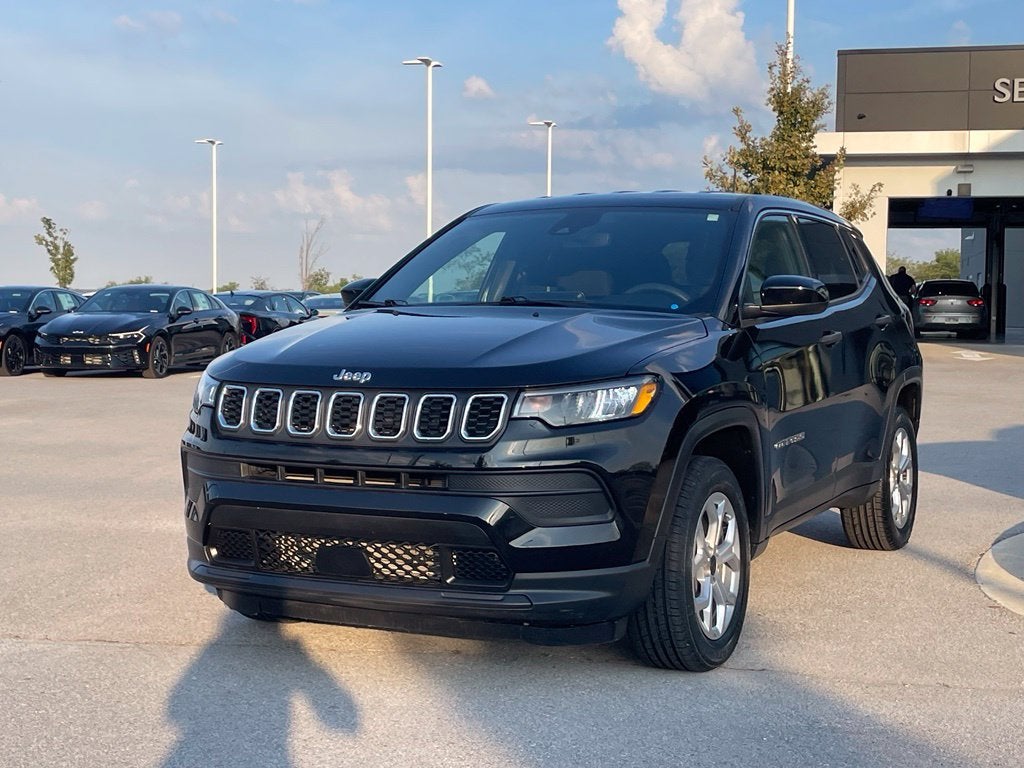2025 Jeep Compass Sport - APPLE CARPLAY / PUSH BUTTON START