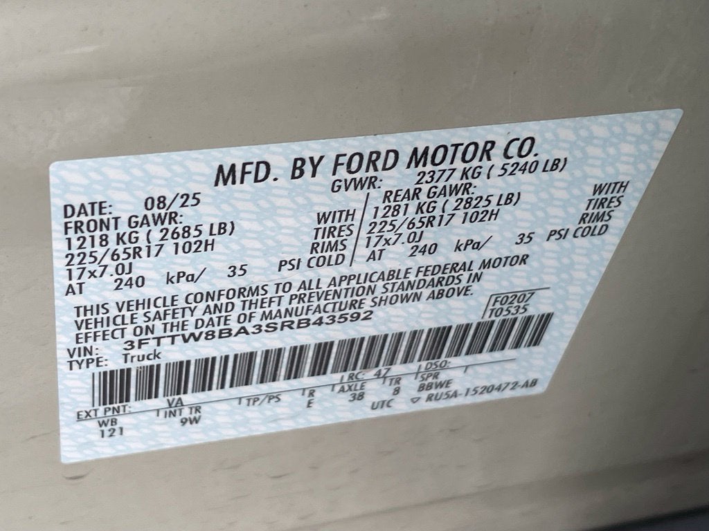 2025 Ford Maverick XL - AWD / 30 MPG