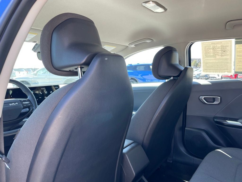 2025 Kia K4 LXS - KIA CERTIFIED / ONE OWNER