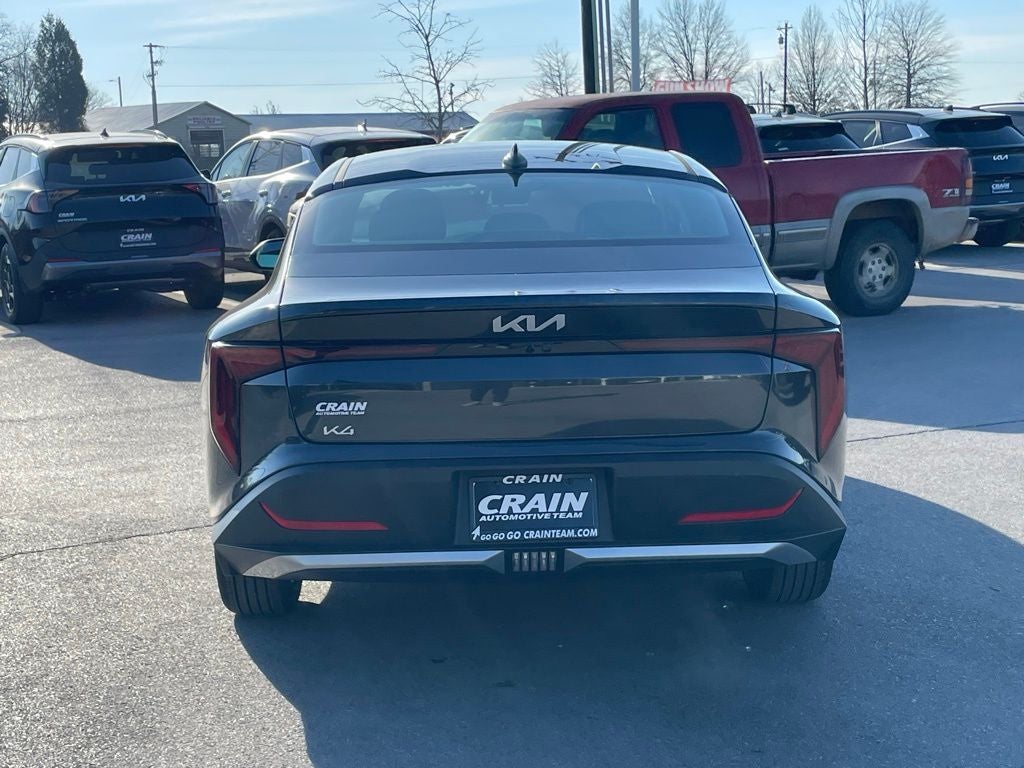 2026 Kia K4 LXS