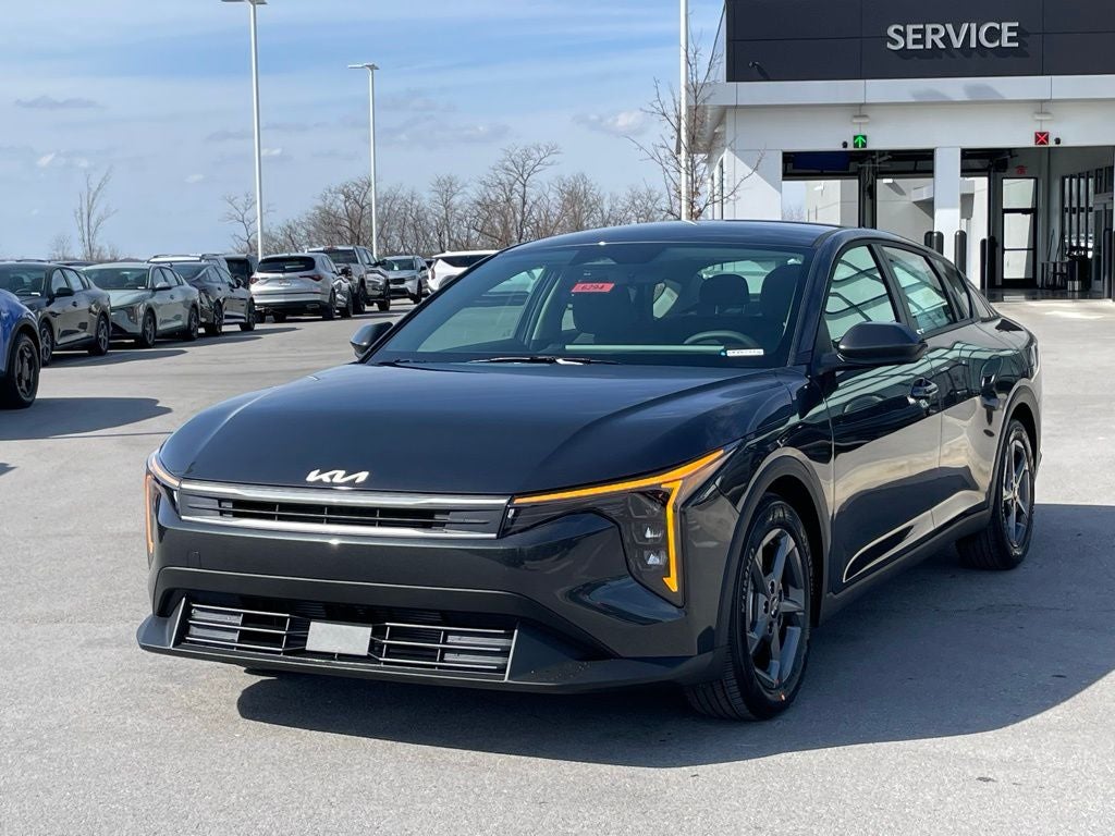 2026 Kia K4 LXS