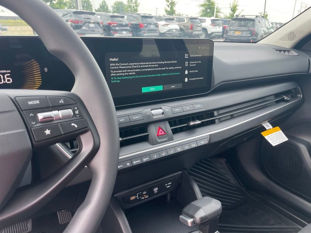 2026 Kia K4 LXS