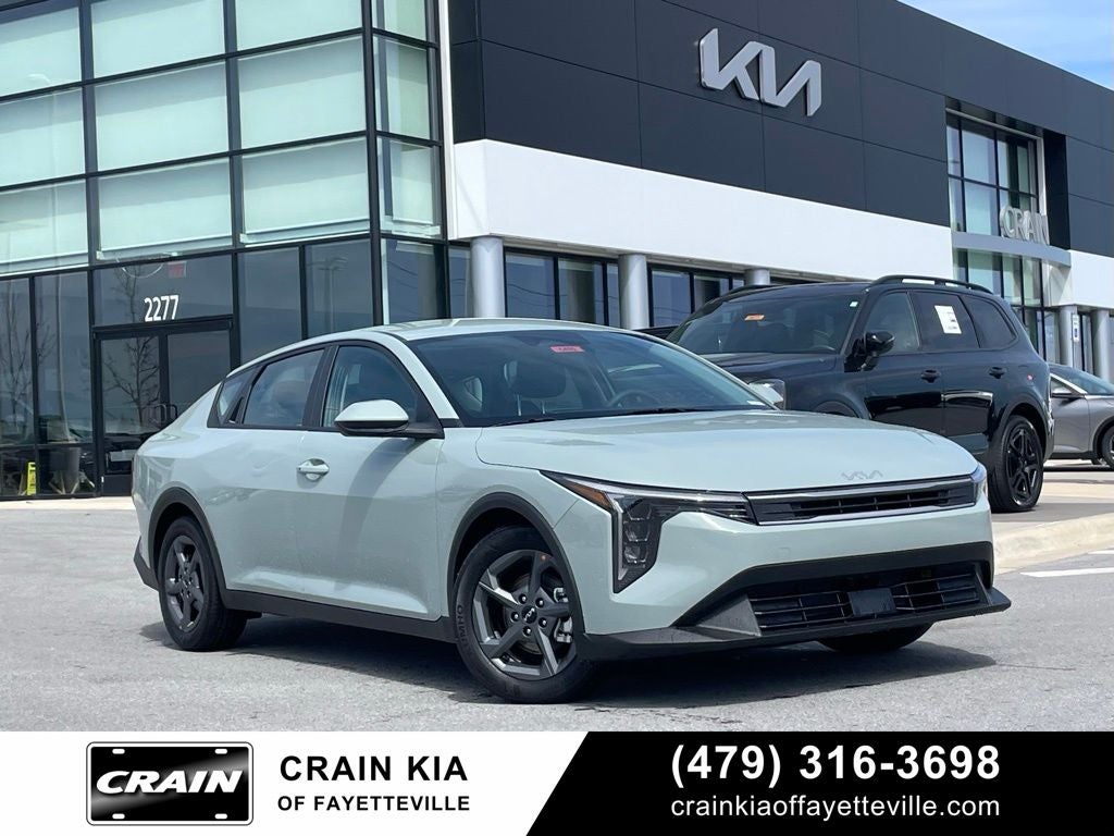 2026 Kia K4 LXS