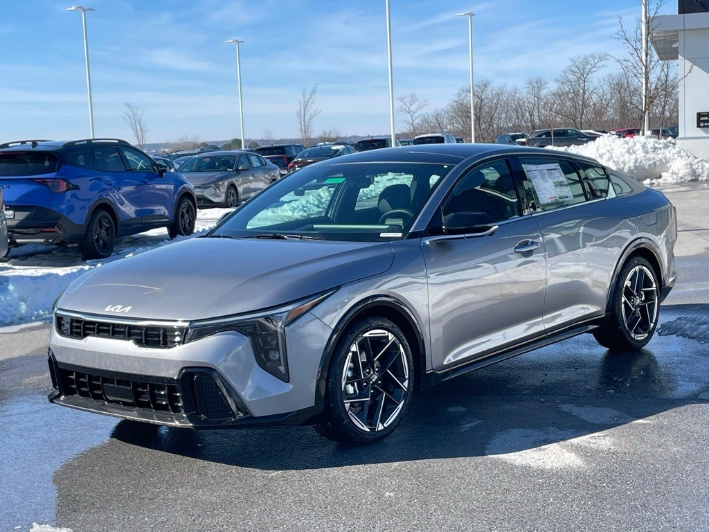 2025 Kia K4 GT-Line