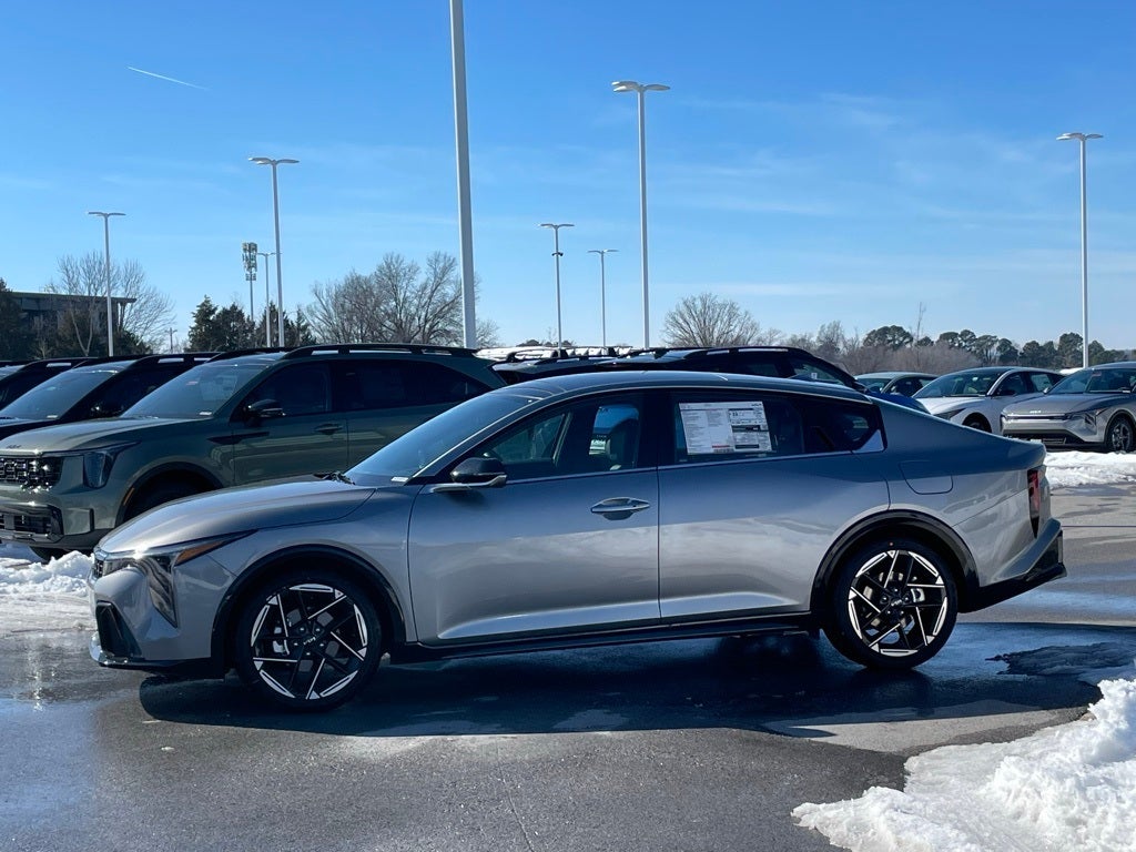 2025 Kia K4 GT-Line