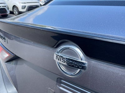 2022 Nissan Sentra SR - 37 MPG / BLIND SPOT WARNING