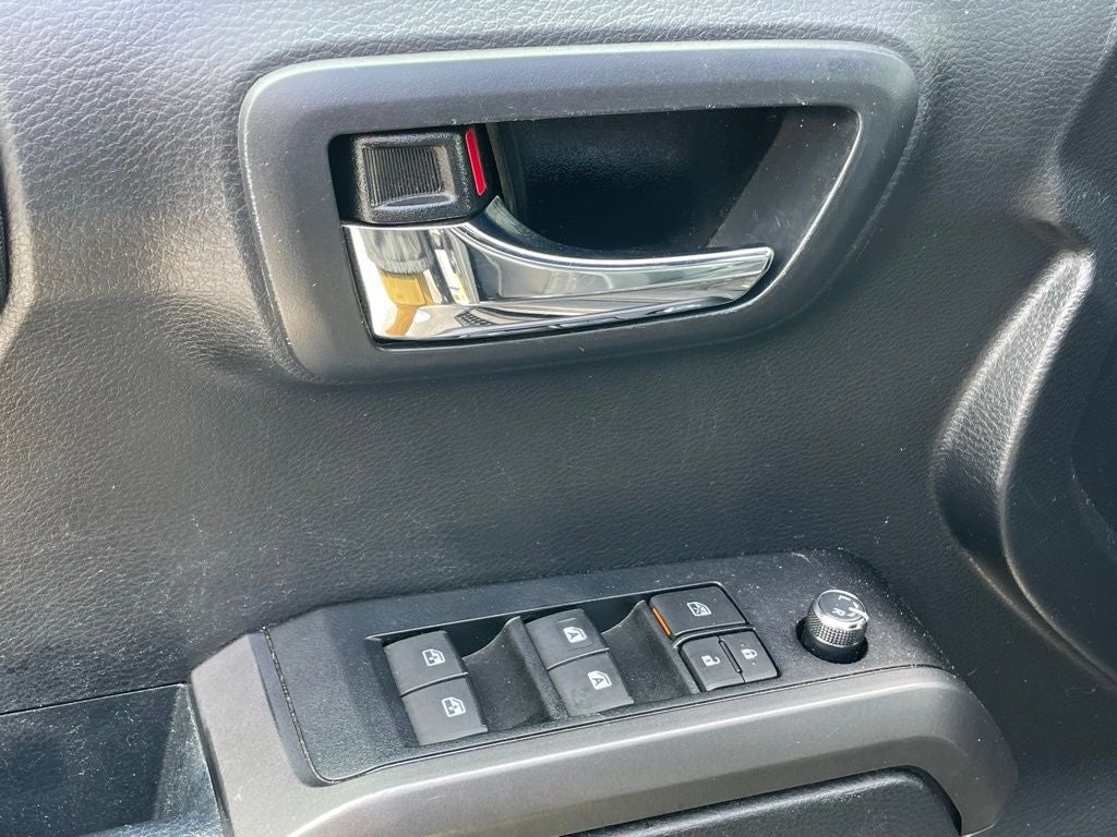 2018 Toyota Tacoma TRD Off-Road V6 - MULTI TERRAIN SELECT