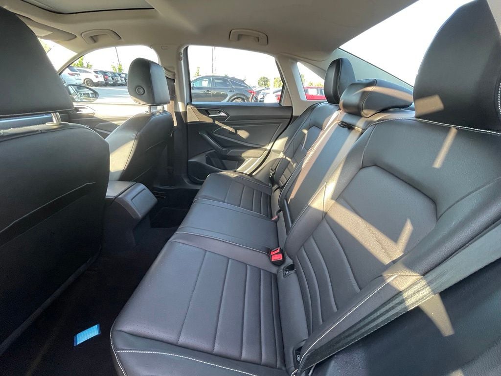 2024 Volkswagen Jetta 1.5T SE - 40 MPG / RAIN SENSING WIPERS