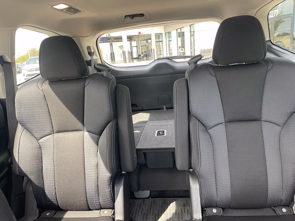 2025 Subaru Ascent Premium - 7 PASSENGER / APPLE CARPLAY