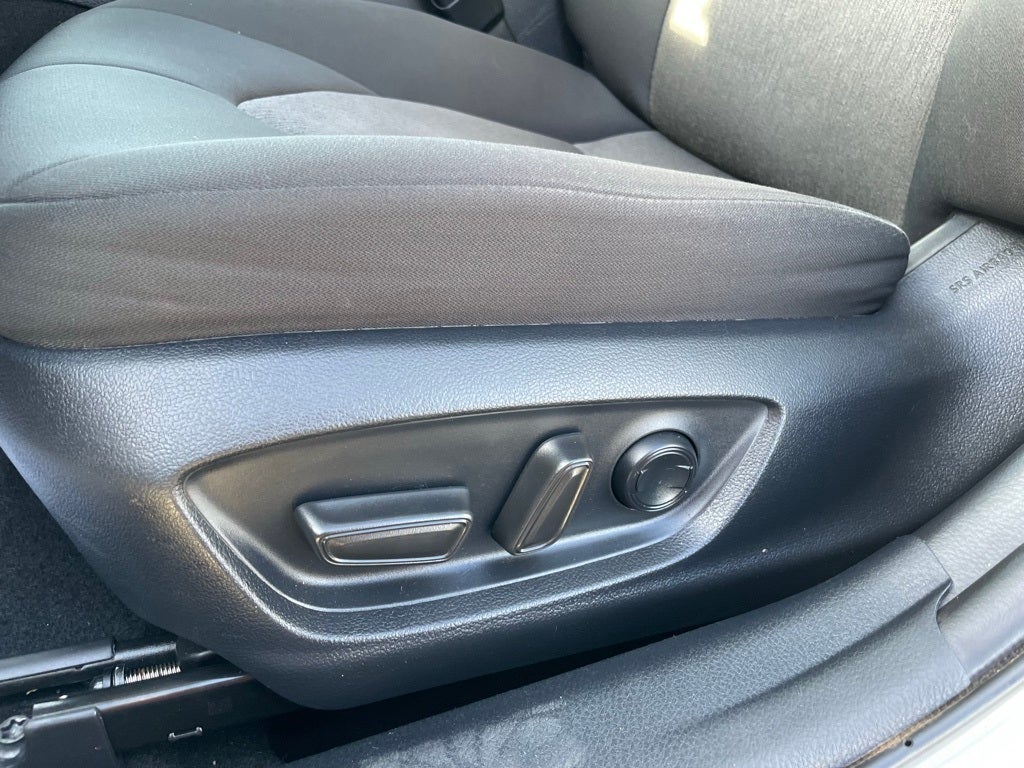 2023 Toyota Camry LE FWD - PRE-COLLISION SYSTEM / BLIND SPOT MONITOR