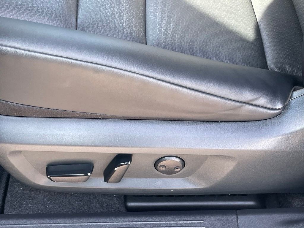 2023 Nissan Rogue SV - POWER SUNROOF / AWD