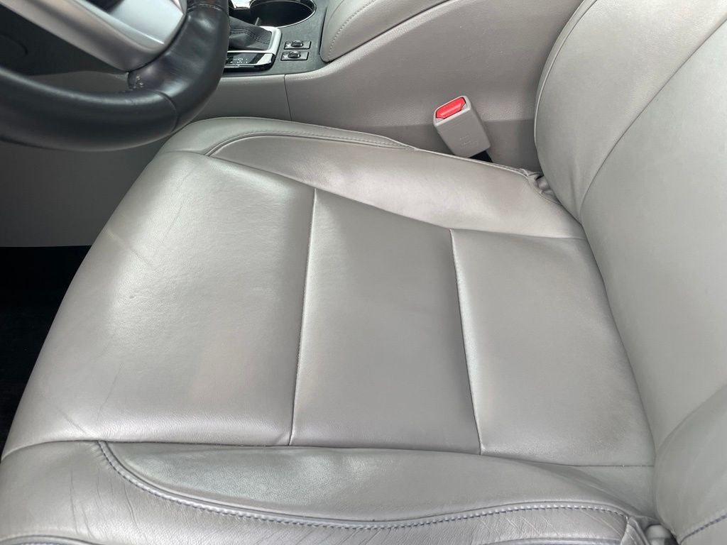 2015 Toyota Highlander XLE V6 - POWER MOONROOF / NAVIGATION