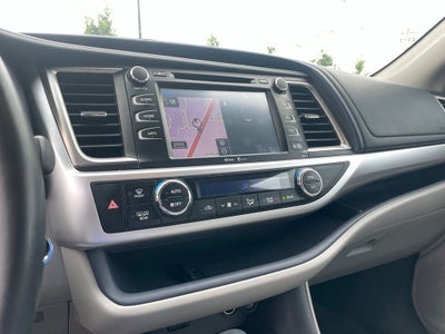 2015 Toyota Highlander XLE V6 - POWER MOONROOF / NAVIGATION
