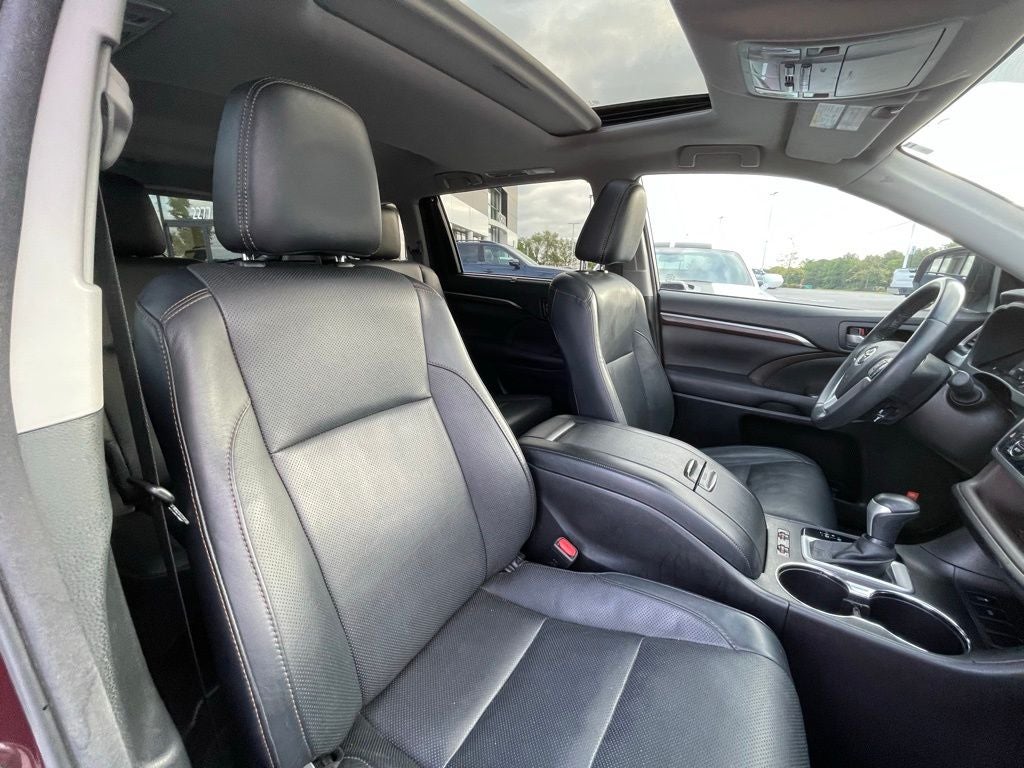 2016 Toyota Highlander Limited - VENTILATED SEATS / POWER LIFTGATE