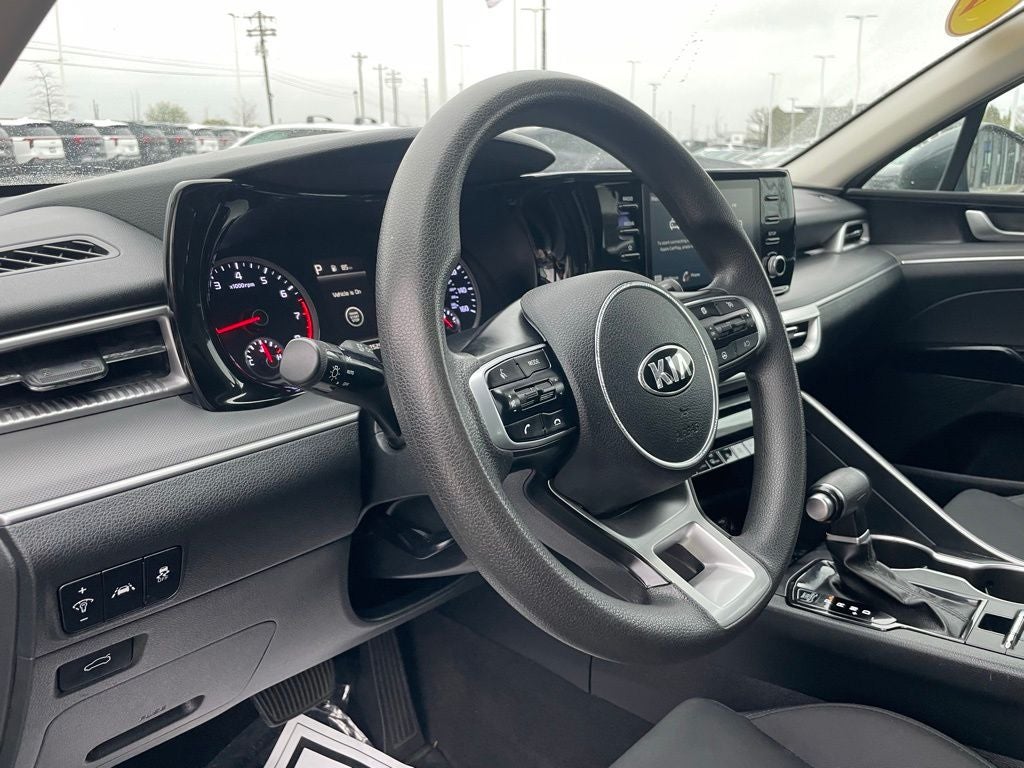 2021 Kia K5 LXS - PUSH BUTTON START / BLIND SPOT AVOIDANCE
