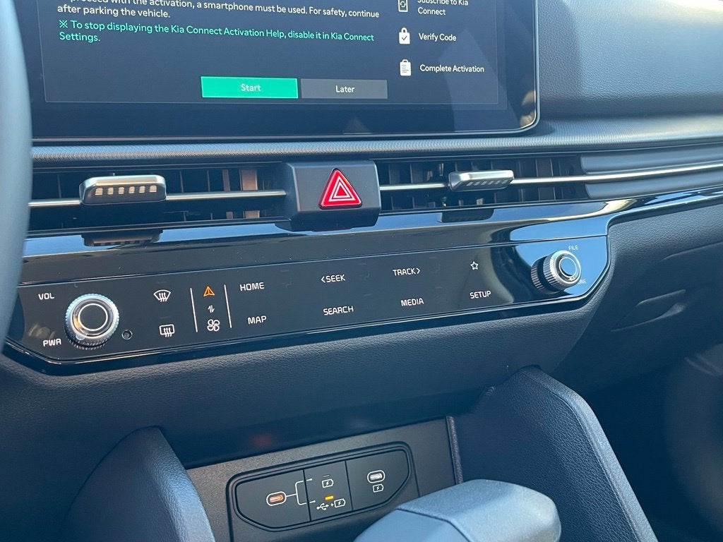 2027 Kia Sportage LX