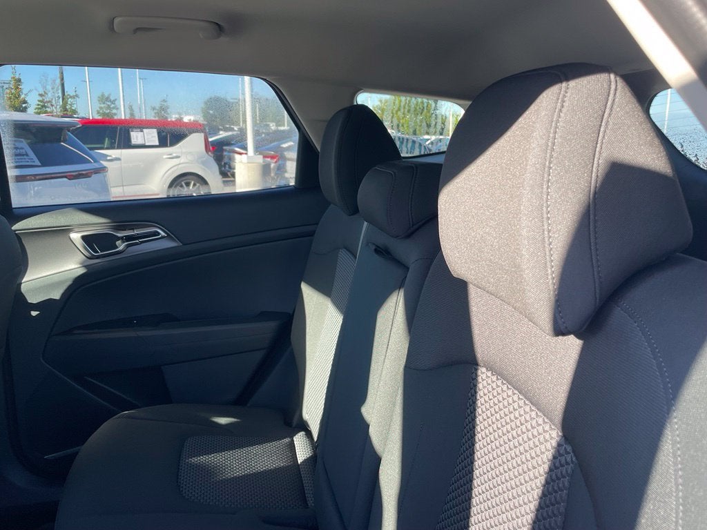 2027 Kia Sportage LX