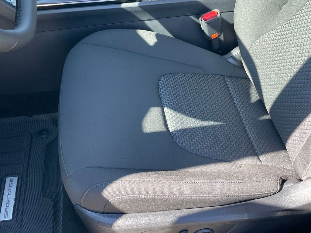 2027 Kia Sportage LX