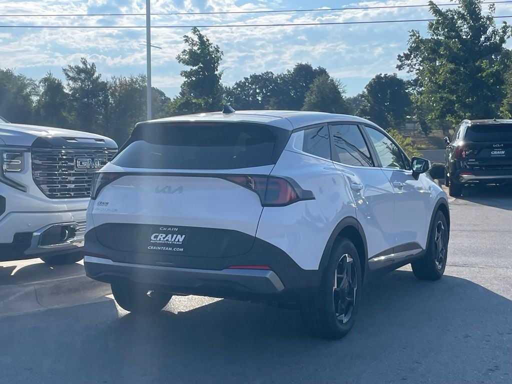 2027 Kia Sportage EX