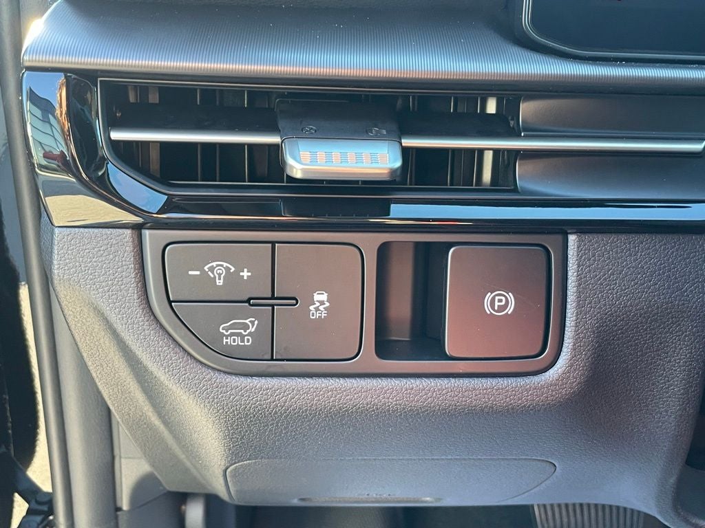 2026 Kia Sportage SX-Prestige - CARMINE RED INTERIOR COLOR PKG