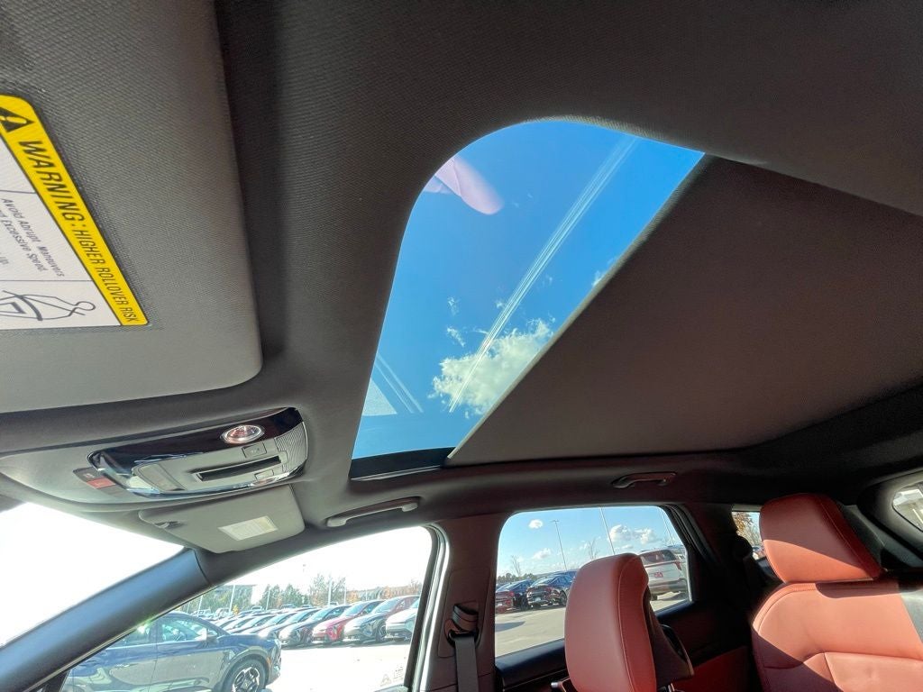 2026 Kia Sportage SX-Prestige - CARMINE RED INTERIOR COLOR PKG