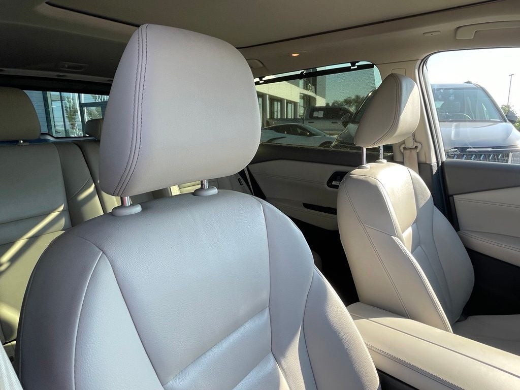 2023 Nissan Rogue SL - 1 OWNER / CLEAN CARFAX