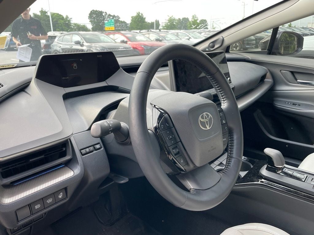 2024 Toyota Prius Limited - 52 MPG / NAVIGATION