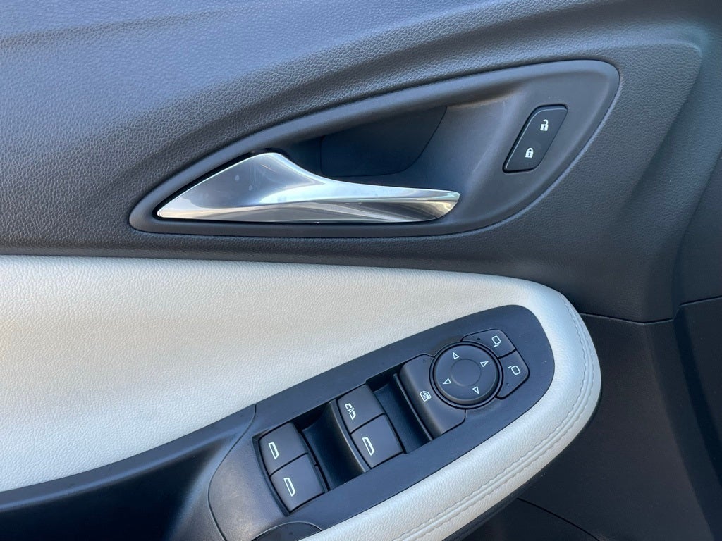 2023 Buick Encore GX Select - HANDS FREE LIFTGATE / FRONT PEDESTRIAN BRAKING