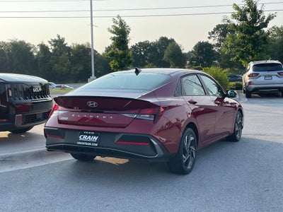 2025 Hyundai Elantra SEL Sport - 39 MPG / APPLE CARPLAY