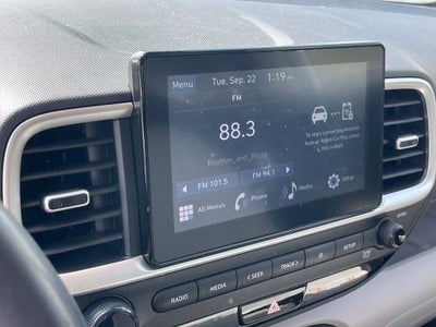 2025 Hyundai Venue SEL - POWER MOONROOF / APPLE CARPLAY