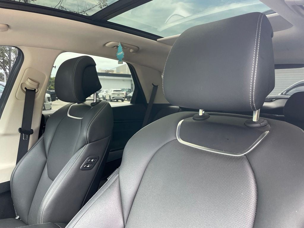 2022 Genesis GV70 2.5T - PANORAMIC SUNROOF / VENTILATED SEATS